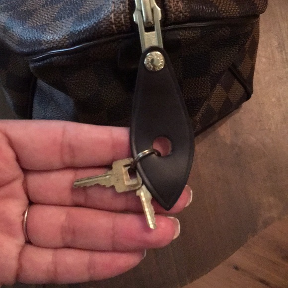 Authentic Louis Vuitton dampier - Picture 2 of 6